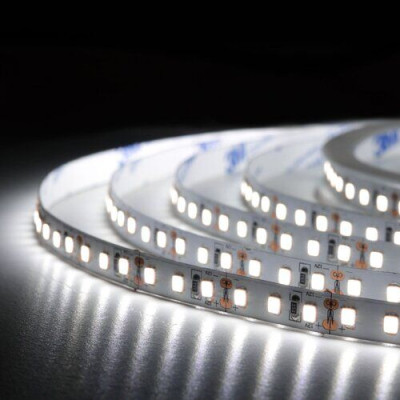 Свет - LED лента PREM SMD 2835, 120 LED, 13.5W, 12V, холодный белый (2000 Lm/m), IP20